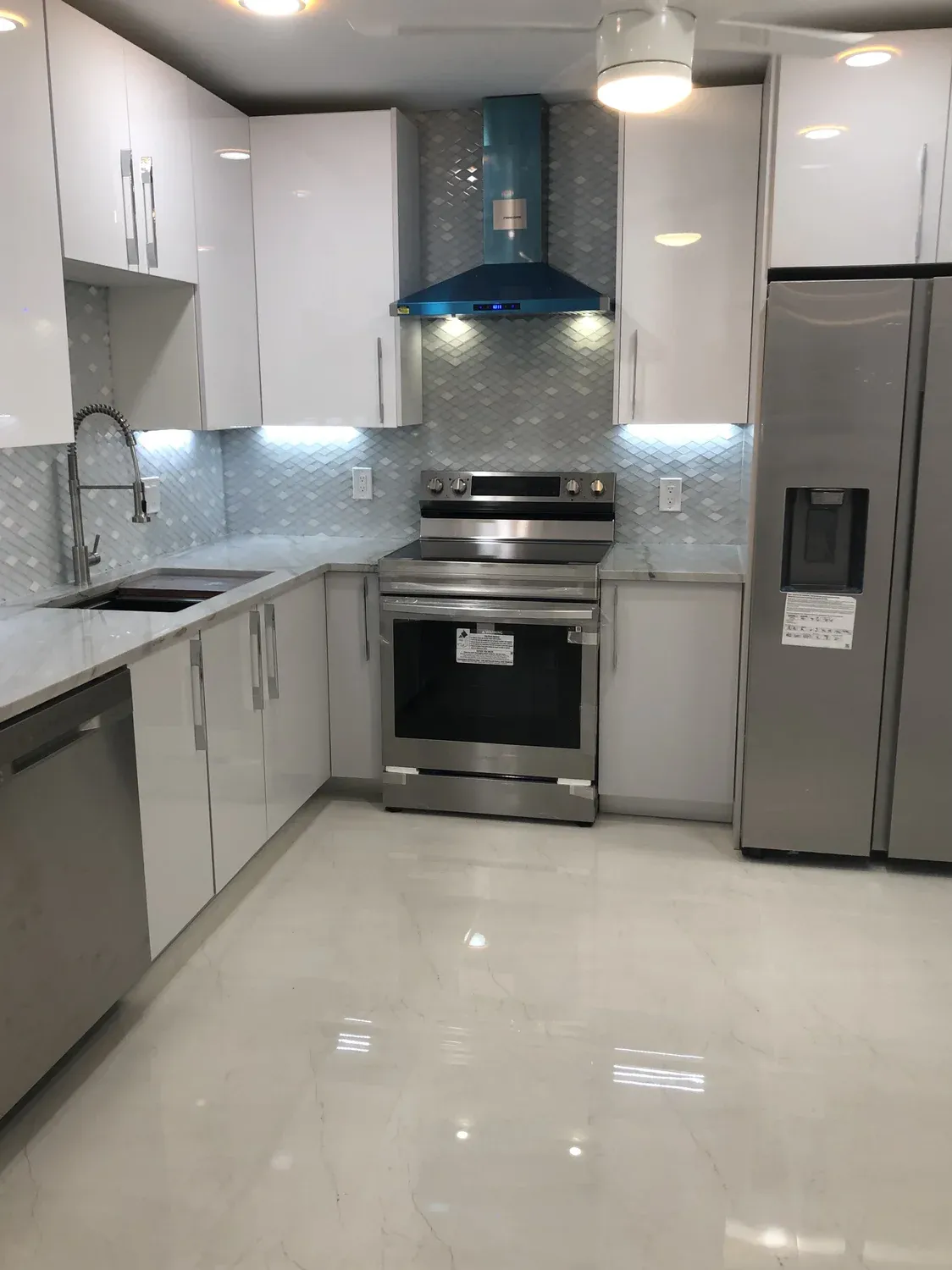 Diamond Tile Kitchen Backsplash