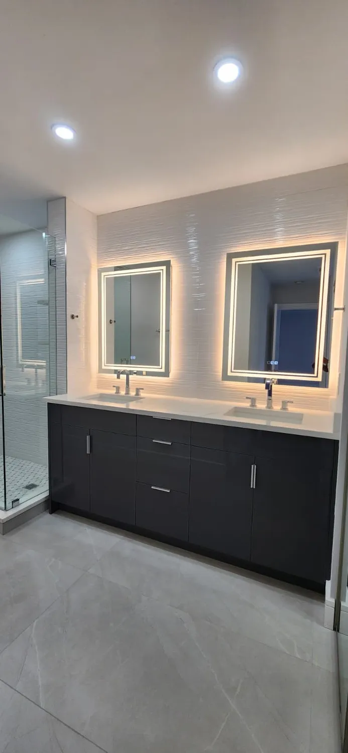 Double Vanity Bath