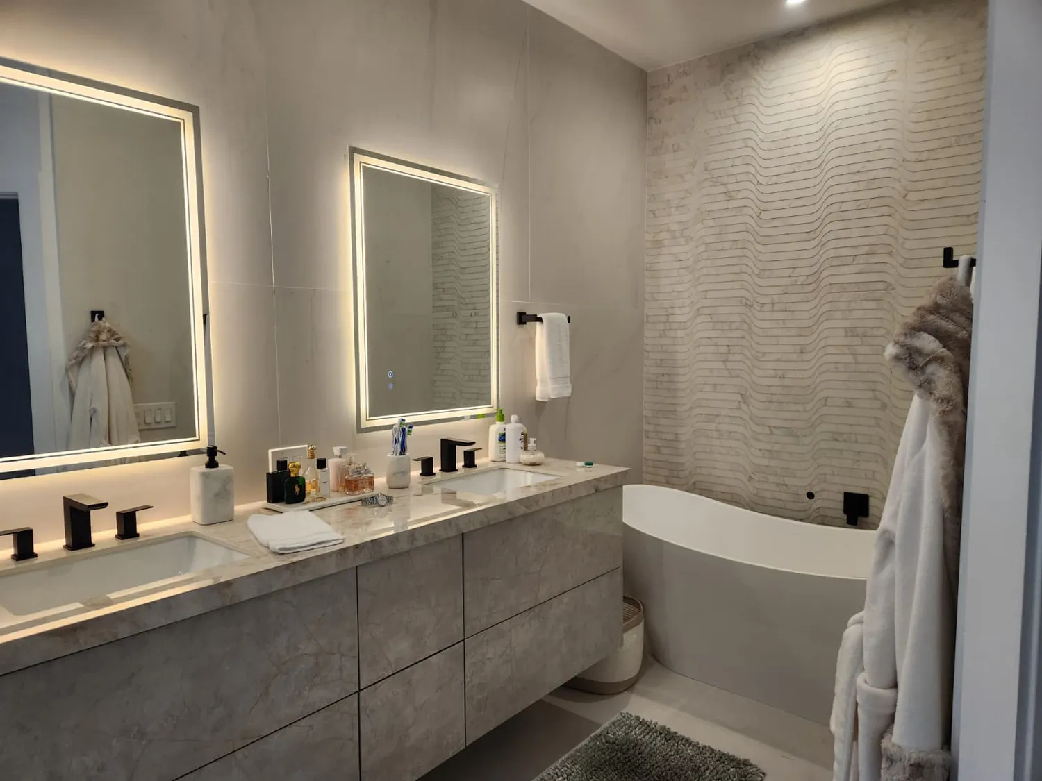 Walk-In Shower Suite
