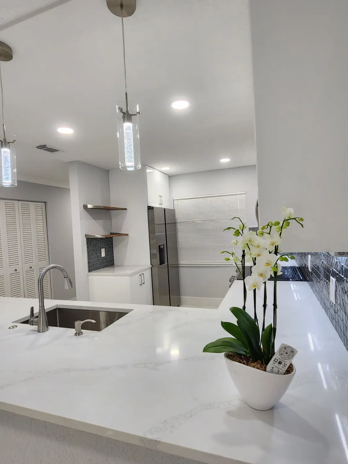 Waterfall Island Kitchen