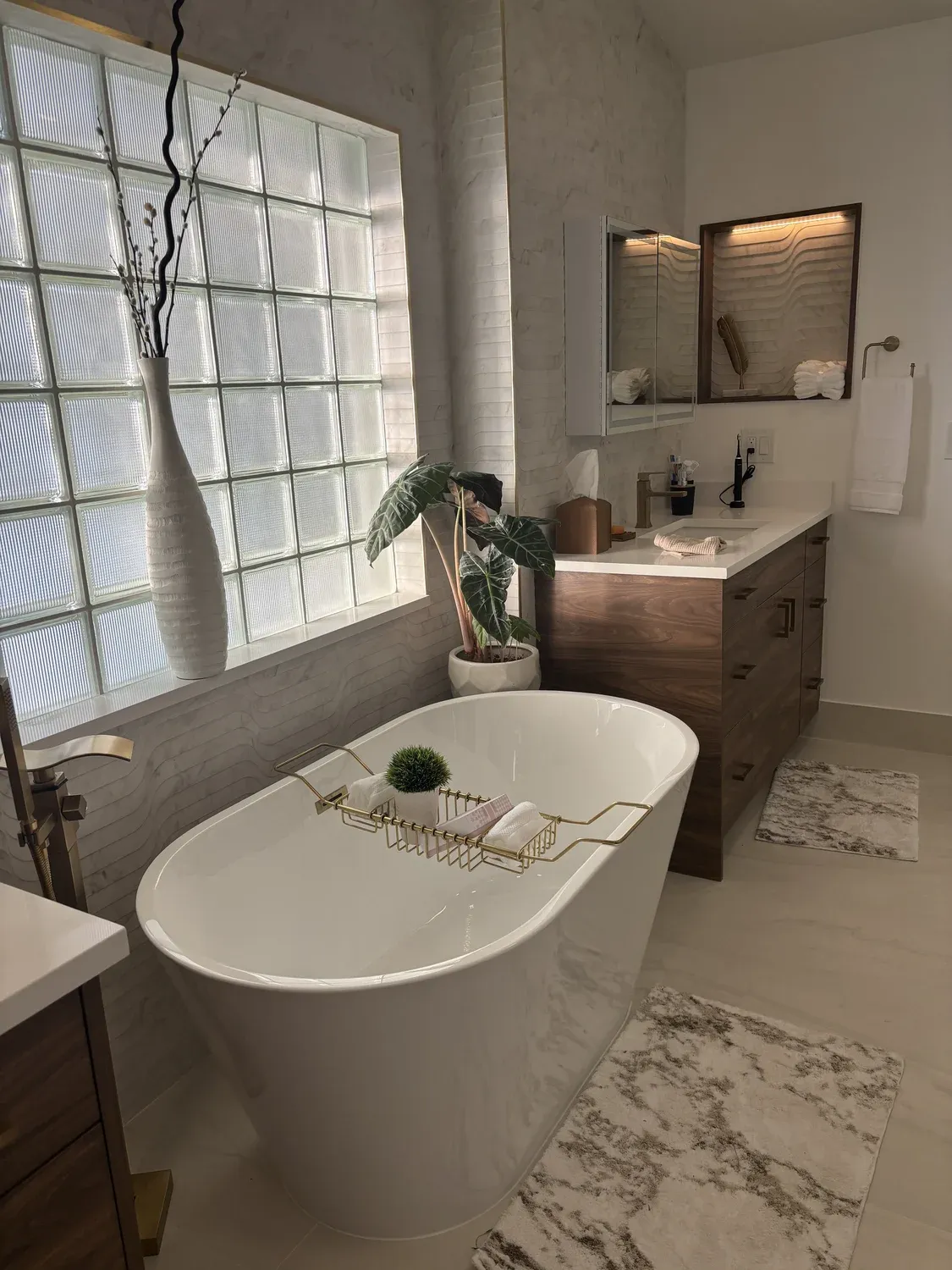 Spa-Inspired Primary Bath