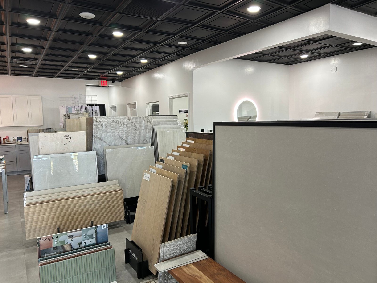 vetromani showroom pic 1